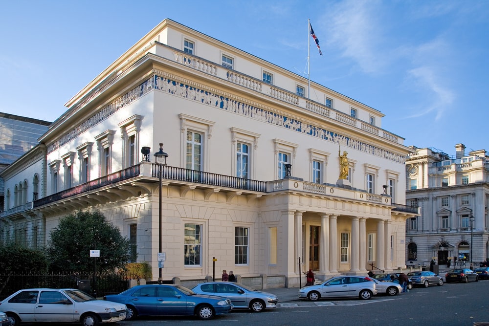 Athenaeum Club palace walks